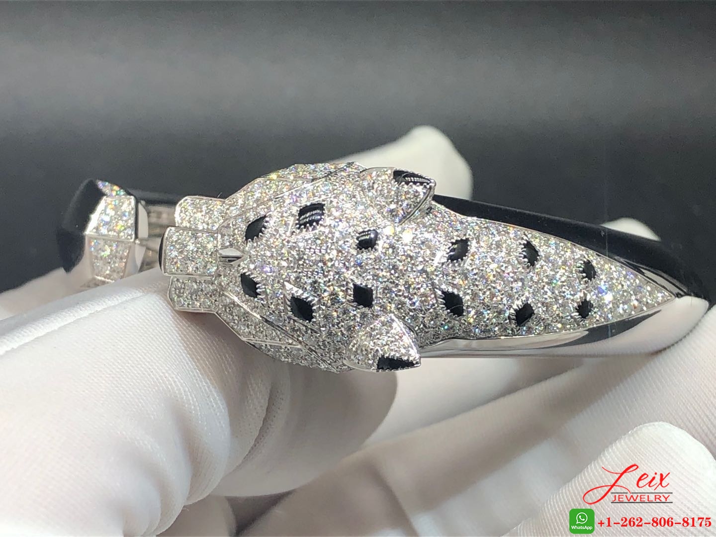 Panthere De Cartier 18k White Gold 4.33ct Diamond Emerald and Onyx Bracelet (2) Panthere De Cartier 18k White Gold 4.33ct Diamond Emerald and Onyx Bracelet