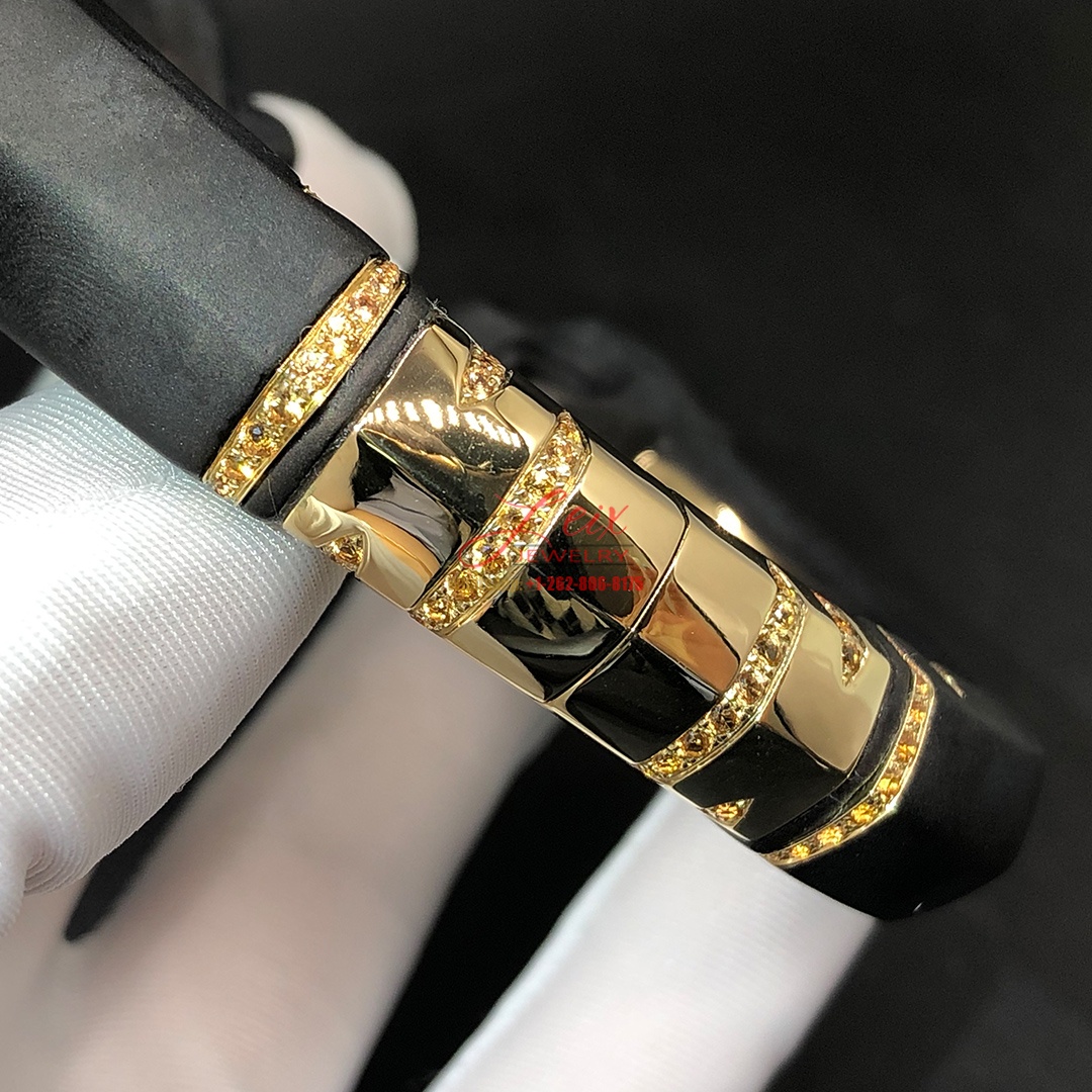 Panthère de Cartier High Jewelry 18k Yellow Gold Sculpted Black Jasper Orange Diamonds Bracelet (2) Panthère de Cartier High Jewelry 18k Yellow Gold Sculpted Black Jasper Orange Diamonds Bracelet