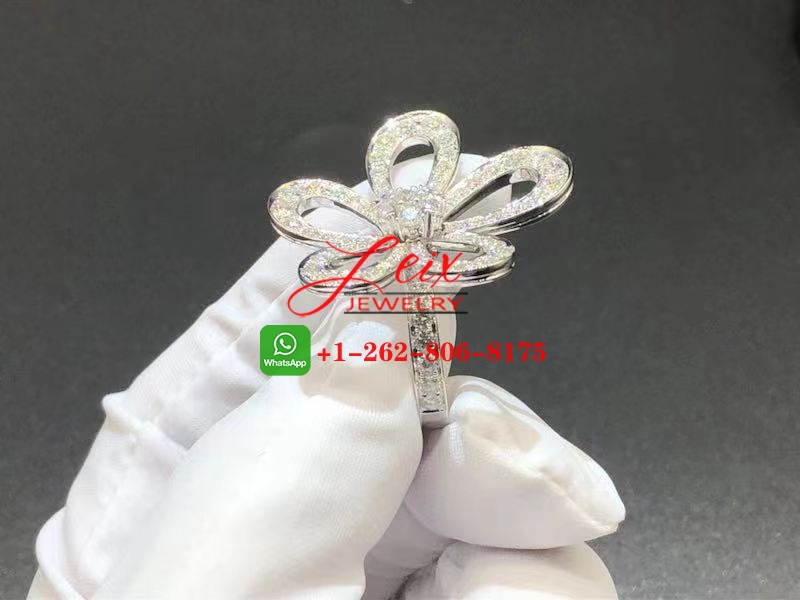 Van Cleef Arpels 18K White Gold 2.66ct Diamonds Flowerlace Ring (3) Van Cleef Arpels 18K White Gold 2.66ct Diamonds Flowerlace Ring