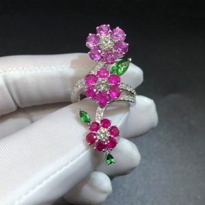 Van Cleef & Arpels Folie des Près White Gold Diamond Pink Sapphire Flower Ring