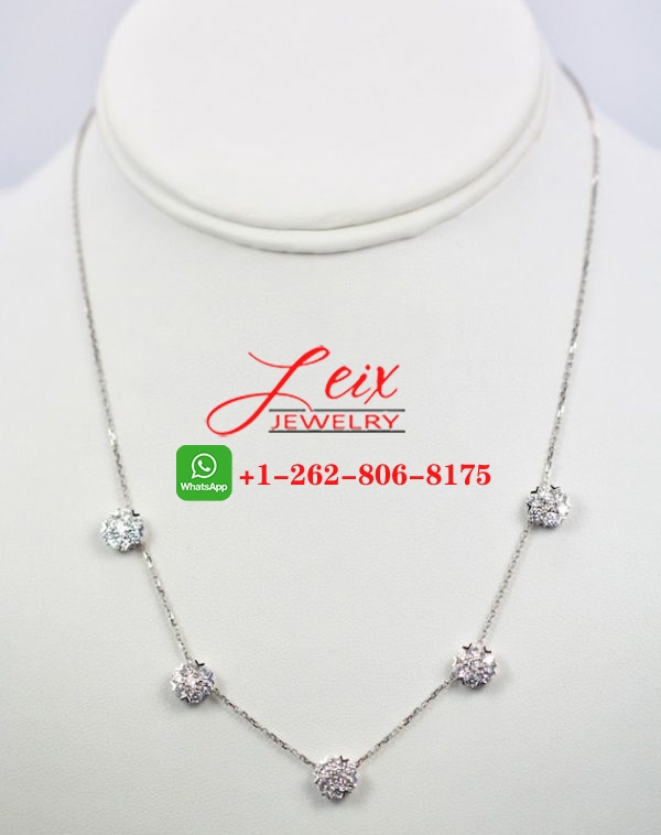 Van Cleef Fleurette 5 Flowers 18k White Gold 4.7ct Diamond Large Model Necklace Van Cleef Fleurette 5 Flowers 18k White Gold 4.7ct Diamond Large Model Necklace