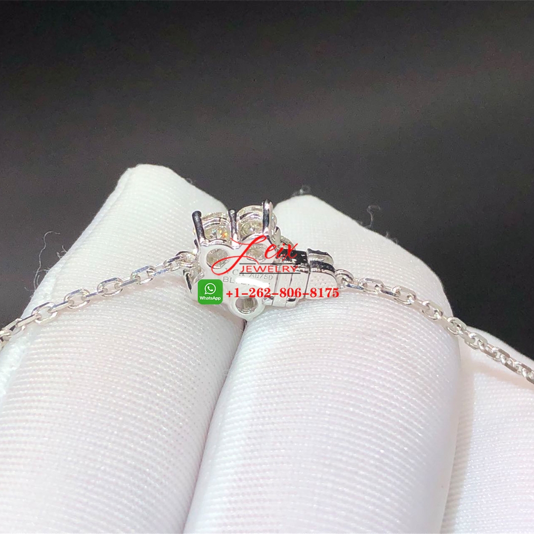 Van Cleef Folie des Prés High Jewelry 18k White Gold 4.79ct Diamonds Pendant Necklace (4) Van Cleef Folie des Prés High Jewelry 18k White Gold 4.79ct Diamonds Pendant Necklace