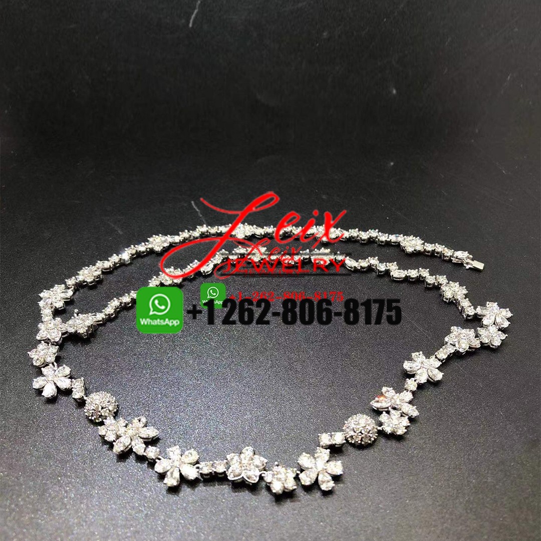 Van Cleef High Jewelry 18K White Gold 23.96CT Diamond Folie des Prés Necklace Van Cleef High Jewelry 18K White Gold 23.96CT Diamond Folie des Prés Necklace
