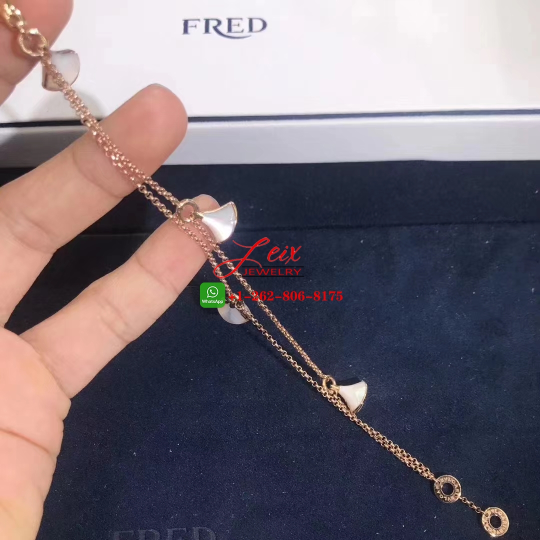 Bvlgari Diva's Dream Mother of Pearl 18k Rose Gold 4 Charms Bracelet (3) Bvlgari Diva's Dream Mother of Pearl 18k Rose Gold 4 Charms Bracelet