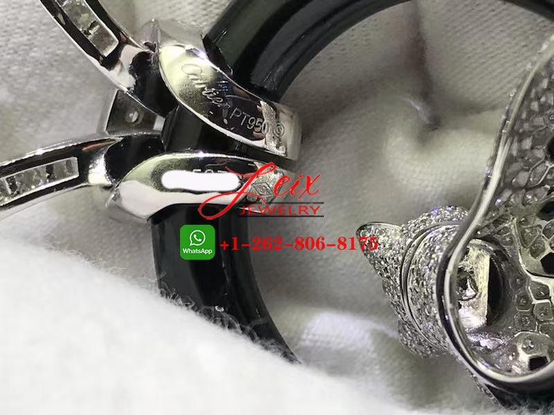 Cartier Platinum Emeralds & 11.39ct Pave Diamond Panthère de Cartier Necklace (3) Cartier Platinum Emeralds & 11.39ct Pave Diamond Panthère de Cartier Necklace
