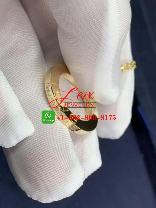 High Quality Cartier Solid 18K Yellow Gold Love Pendant Necklace (3) High Quality Cartier Solid 18K Yellow Gold Love Pendant Necklace