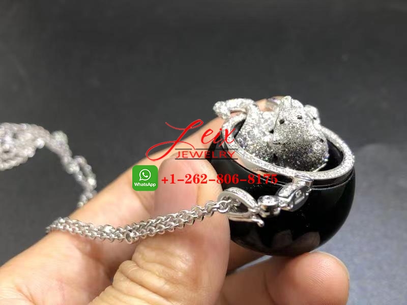 Panthere de Cartier 18k White Gold Black Jade 3.37ct Diamond Leopard Charm Necklace (5) Panthere de Cartier 18k White Gold Black Jade 3.37ct Diamond Leopard Charm Necklace