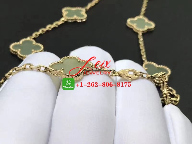 Van Cleef & Arpels Vintage Alhambra 18K Yellow Gold 10 Motif Jade Necklace (3) Van Cleef & Arpels Vintage Alhambra 18K Yellow Gold 10 Motif Jade Necklace
