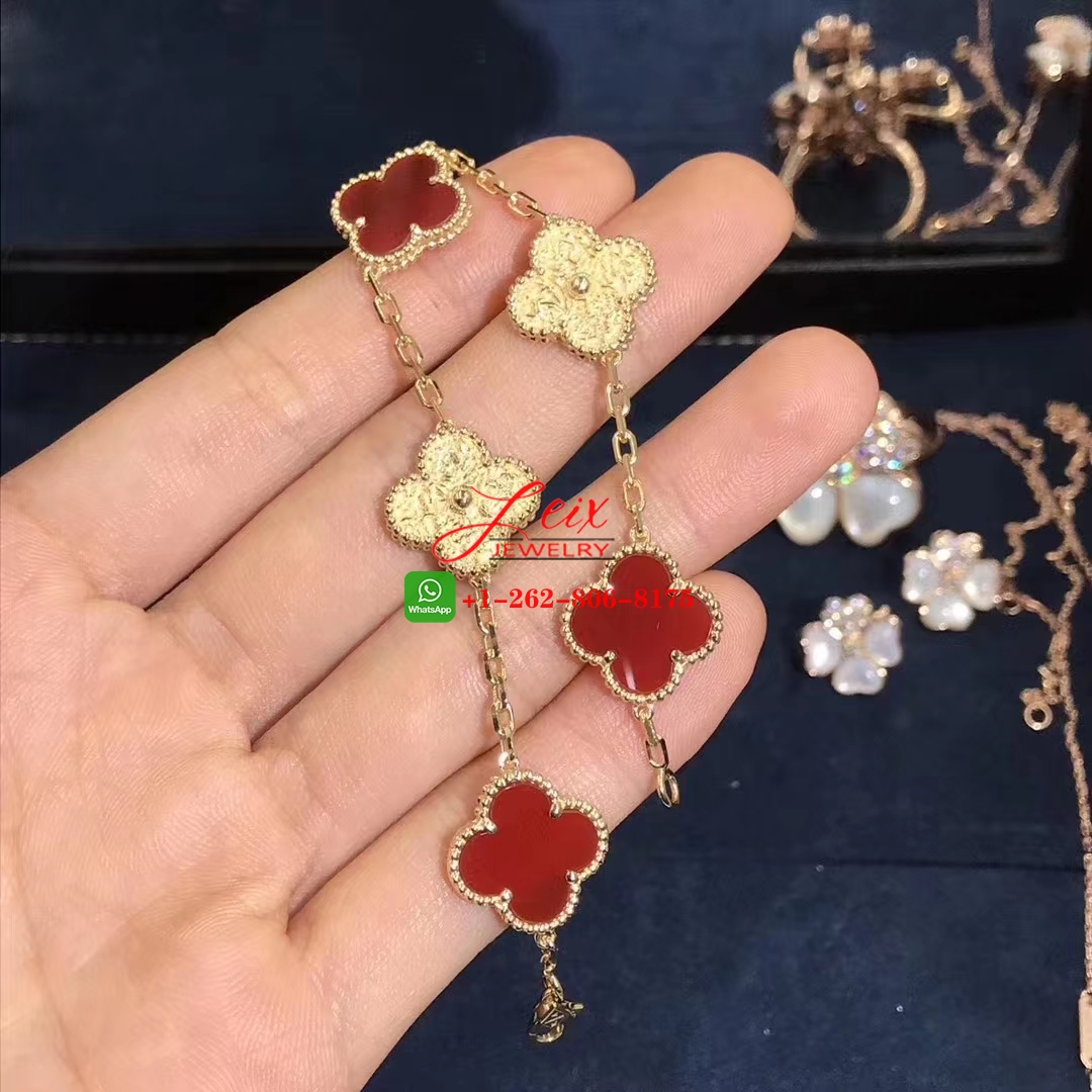 Van Cleef & Arpels Vintage Alhambra 18k Yellow Gold and Carnelian 5 Motif Bracelet (2) Van Cleef & Arpels Vintage Alhambra 18k Yellow Gold and Carnelian 5 Motif Bracelet