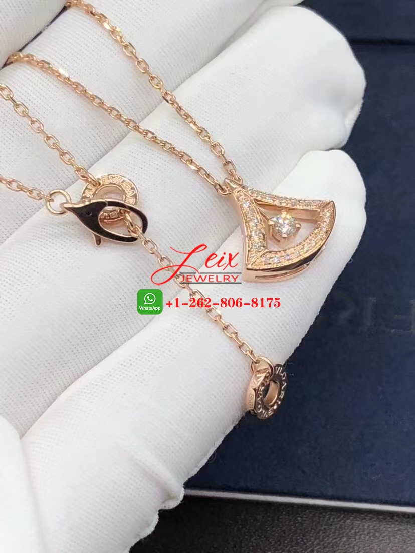 Bvlgari DIVAS' DREAM 18k Rose Gold Openwork Diamond Necklace (2) Bvlgari DIVAS' DREAM 18k Rose Gold Openwork Diamond Necklace