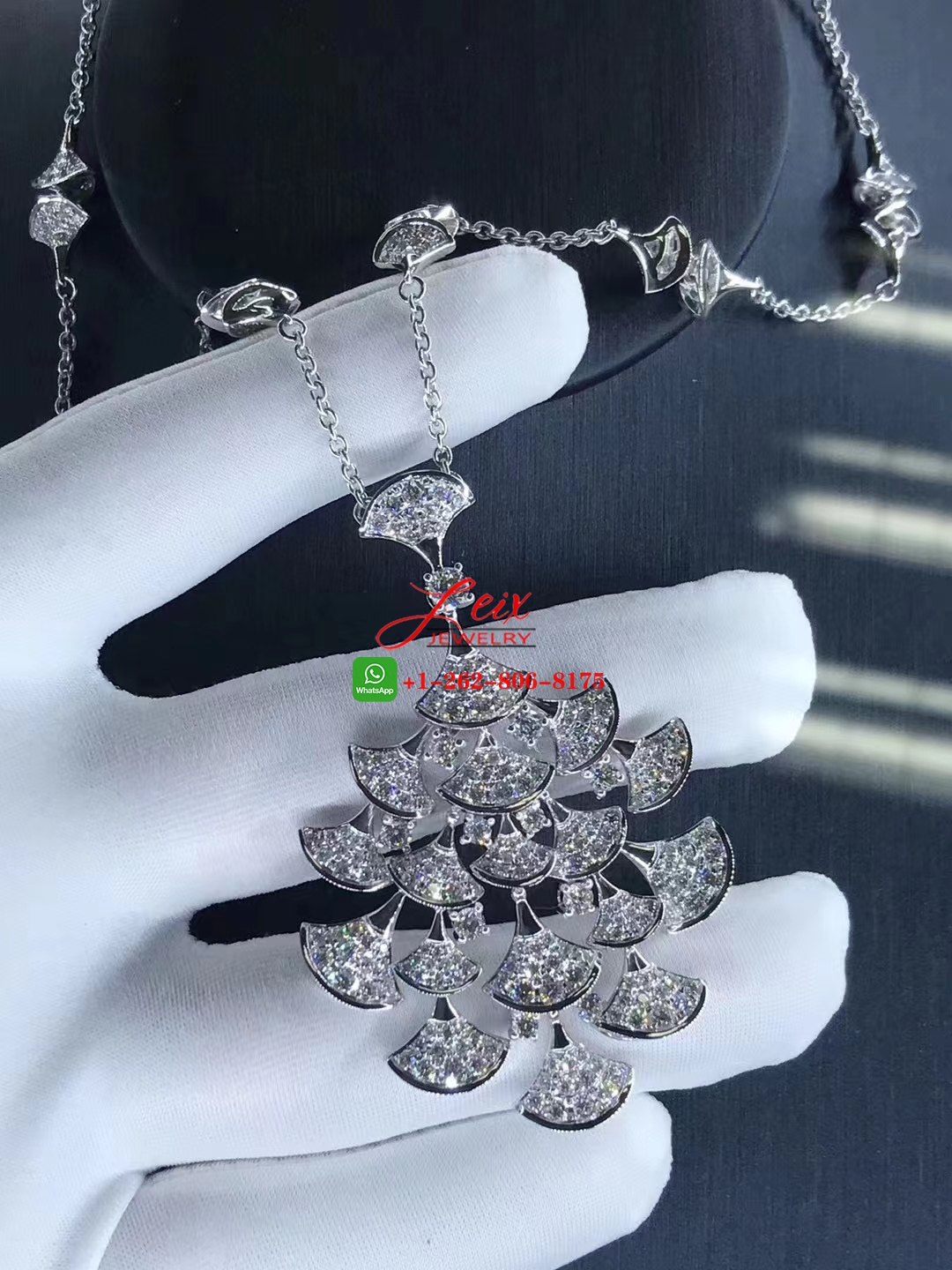 Bvlgari Divas' Dream Diamond 18K White Gold Pendant Necklace (2) Bvlgari Divas' Dream Diamond 18K White Gold Pendant Necklace