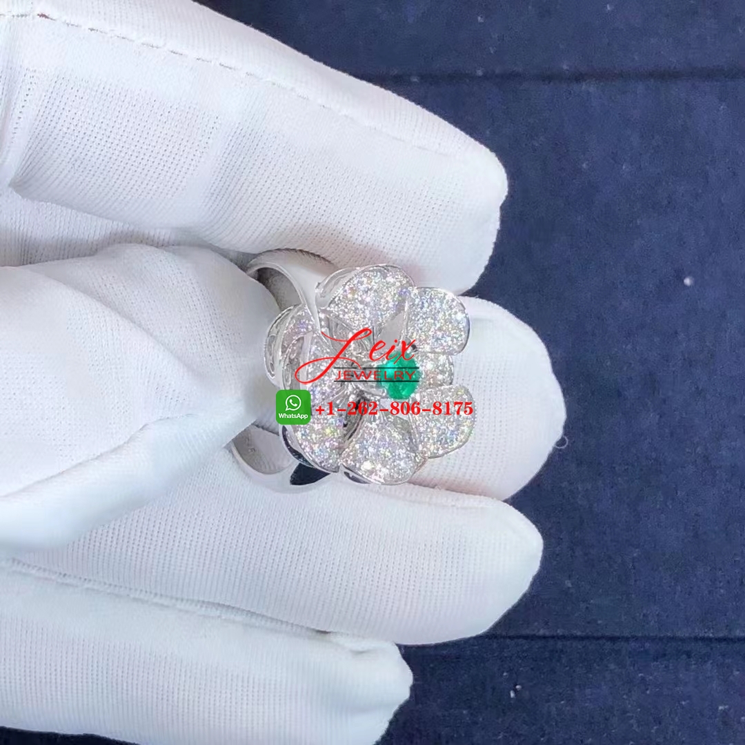 Bvlgari Divas' Dream Diamond & Emerald 18k White Gold Flower Ring (1) Bvlgari Divas' Dream Diamond & Emerald 18k White Gold Flower Ring