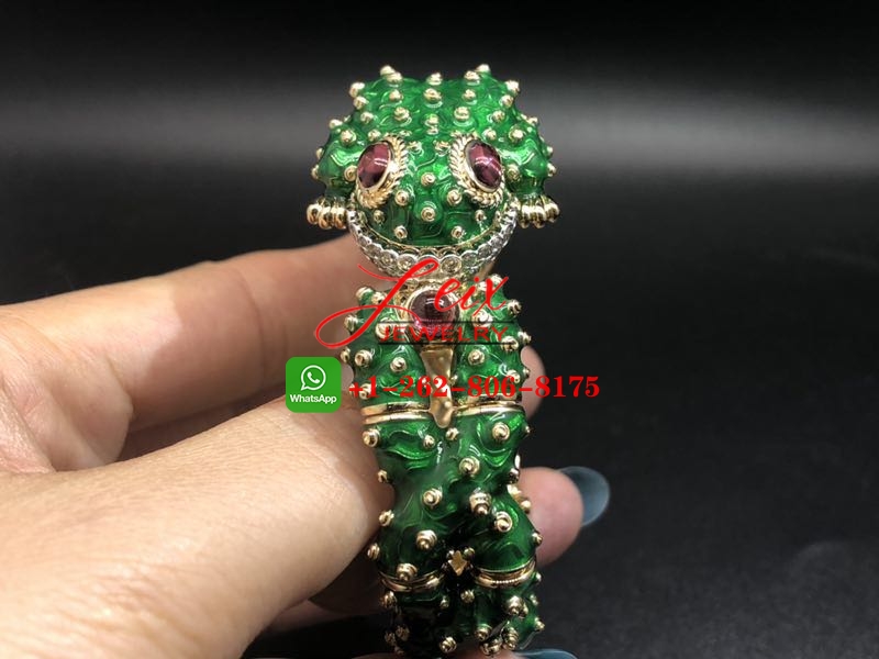 David Webb Frog Green Enamel & Ruby 18k Gold & Platinum Diamond Bangle Bracelet (3) David Webb Frog Green Enamel & Ruby 18k Gold & Platinum Diamond Bangle Bracelet