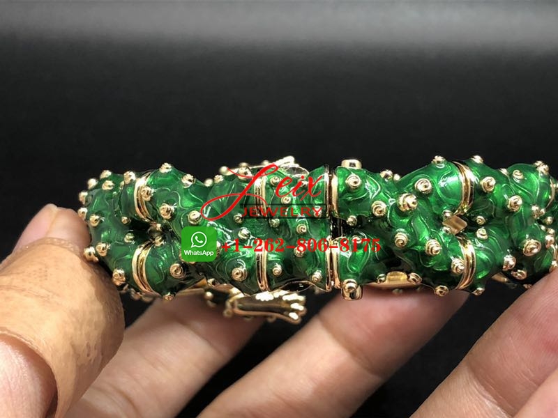David Webb Frog Green Enamel & Ruby 18k Gold & Platinum Diamond Bangle Bracelet (5) David Webb Frog Green Enamel & Ruby 18k Gold & Platinum Diamond Bangle Bracelet