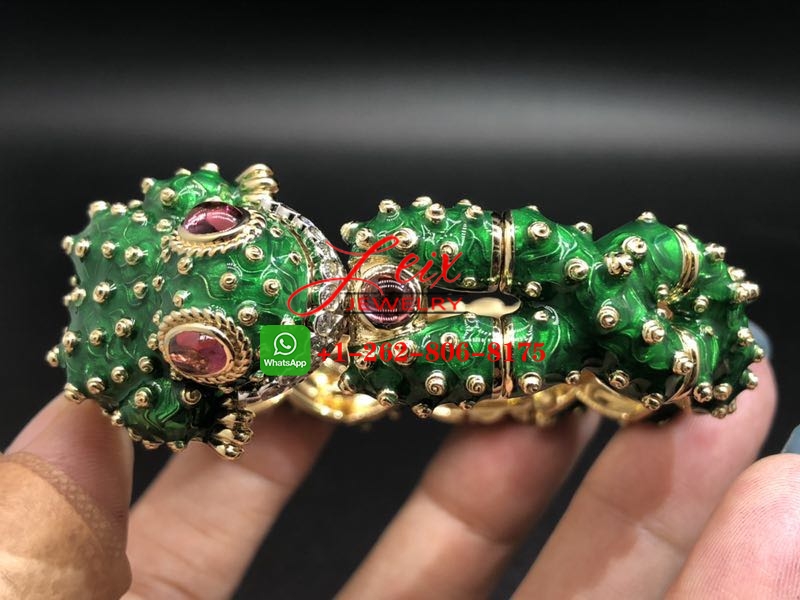 David Webb Frog Green Enamel & Ruby 18k Gold & Platinum Diamond Bangle Bracelet David Webb Frog Green Enamel & Ruby 18k Gold & Platinum Diamond Bangle Bracelet