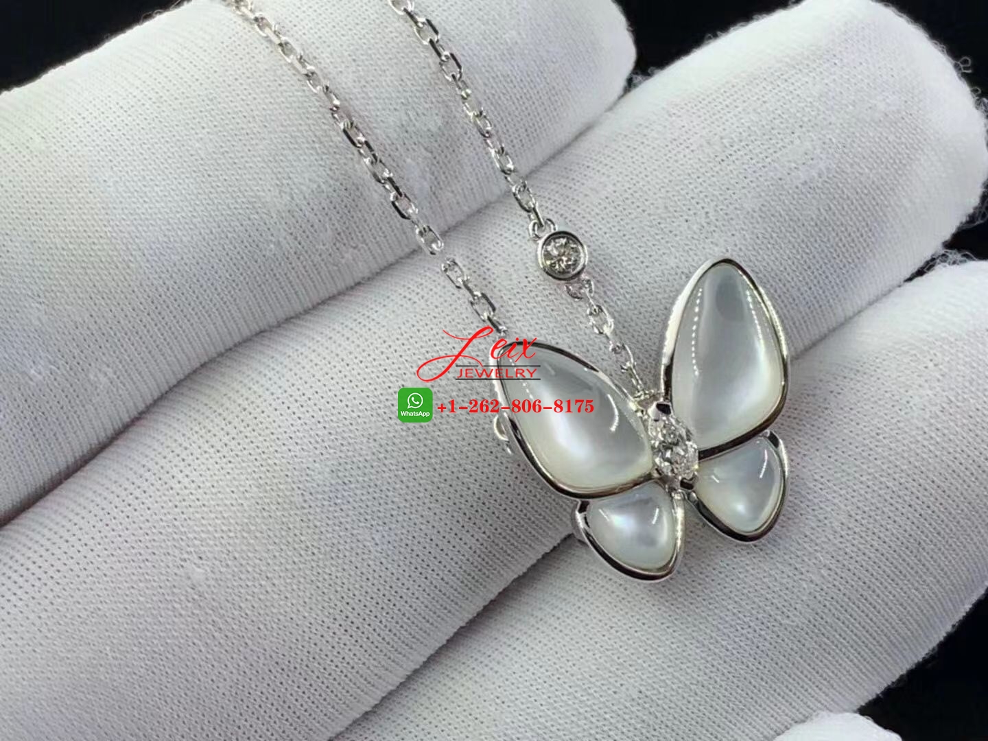 Van Cleef Two Butterfly 18K White Gold Mother of Pearl & Diamond Pendant Necklace Van Cleef Two Butterfly 18K White Gold Mother of Pearl & Diamond Pendant Necklace