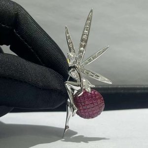 Van Cleef & Arpels Fée Caresse d'Eole 18k White Gold Mystery Set Ruby Diamond Fairy Clip Brooch