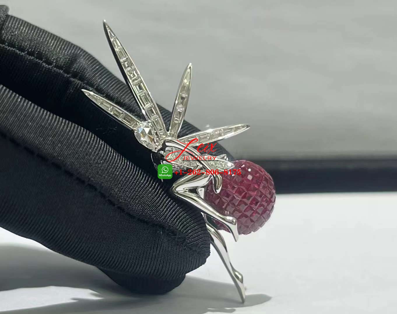 Van Cleef & Arpels Fée Caresse d'Eole 18k White Gold Mystery Set Ruby Diamond Fairy Clip Brooch (4) Van Cleef & Arpels Fée Caresse d'Eole 18k White Gold Mystery Set Ruby Diamond Fairy Clip Brooch