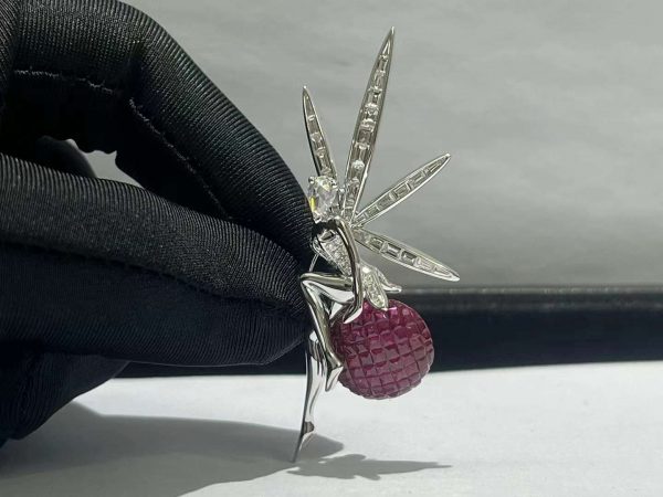 Van Cleef & Arpels Fée Caresse d'Eole 18k White Gold Mystery Set Ruby Diamond Fairy Clip Brooch