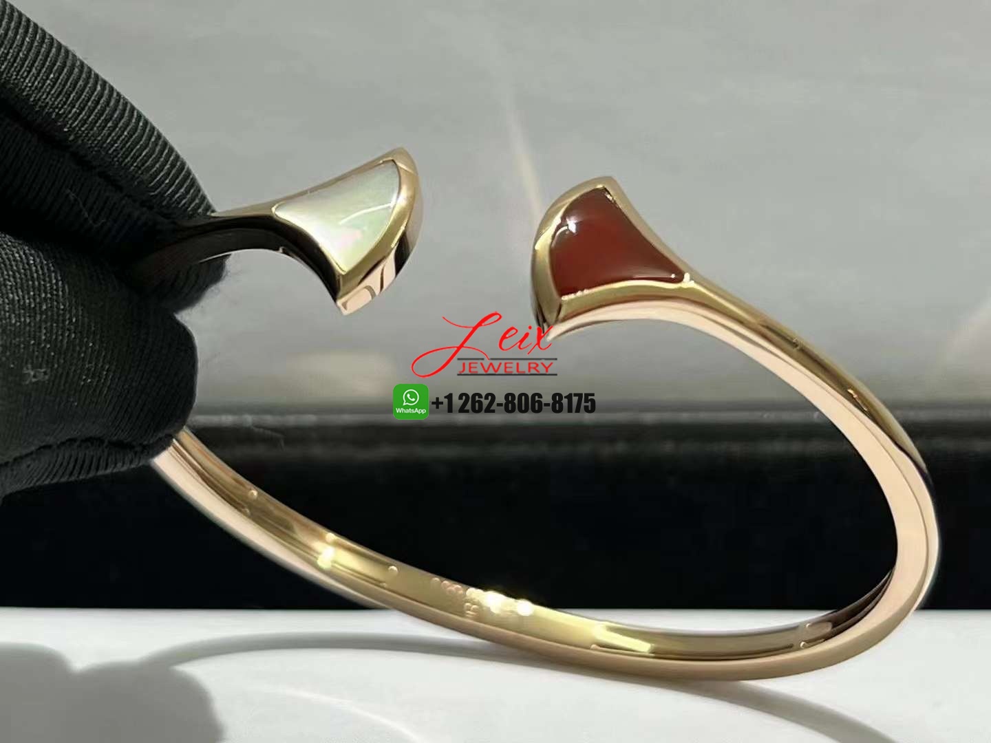 Bvlgari Divas' Dream Carnelian Mother of Pearl 18K Rose Gold Open Cuff Bracelet (2) Bvlgari Divas' Dream Carnelian Mother of Pearl 18K Rose Gold Open Cuff Bracelet