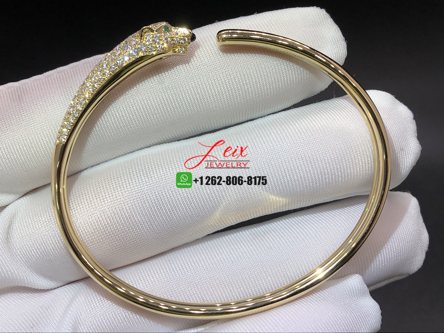 Panthère de Cartier 18k Yellow Gold Onyx, Emeralds, Half Diamond Paved Bracelet (1) Panthère de Cartier 18k Yellow Gold Onyx, Emeralds, Half Diamond Paved Bracelet