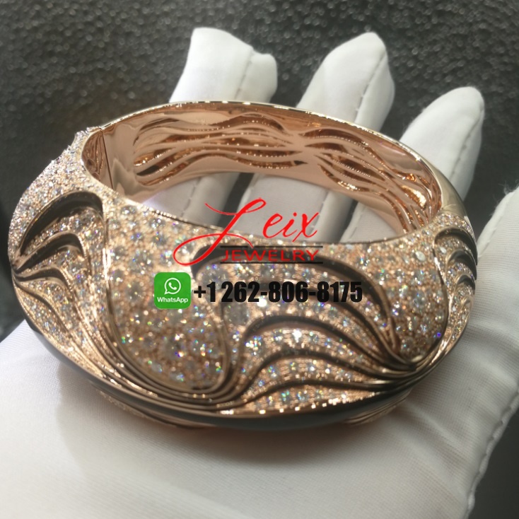 Cartier Paris Nouvelle Vogue High Jewelry18k Yellow Gold Black Lacquer and Diamond Bracelet (4) Cartier Paris Nouvelle Vogue High Jewelry18k Yellow Gold Black Lacquer and Diamond Bracelet