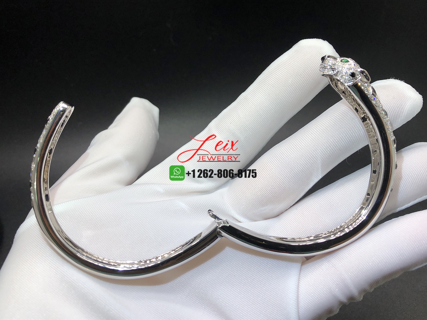 Panthère de Cartier Bracelet in 18k White Gold with 225 Diamonds Cartier Panthère de Cartier Bracelet in 18k White Gold with 225 Diamonds