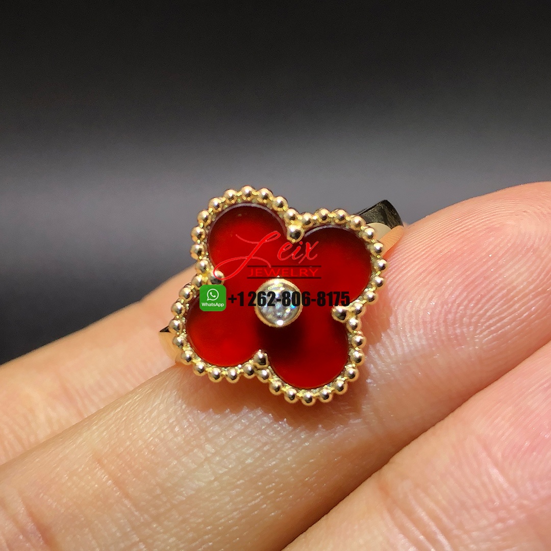 Van Cleef & Arpels Vintage Alhambra Carnelian 18K Yellow Gold Diamond Ring (1) Van Cleef & Arpels Vintage Alhambra Carnelian 18K Yellow Gold Diamond Ring