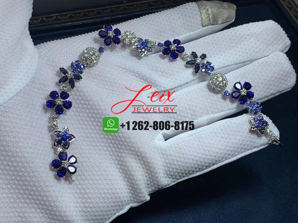 Van Cleef & Arpels Folie des prés 18k White Gold Diamond Sapphire Flower Bracelet (4) Van Cleef & Arpels Folie des prés 18k White Gold Diamond Sapphire Flower Bracelet