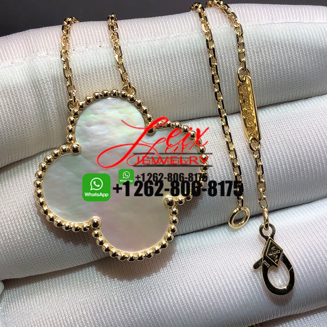 Van Cleef & Arpels Magic Alhambra 18K Yellow Gold Mother Of Pearl Pendant Necklace Van Cleef & Arpels Magic Alhambra 18K Yellow Gold Mother Of Pearl Pendant Necklace