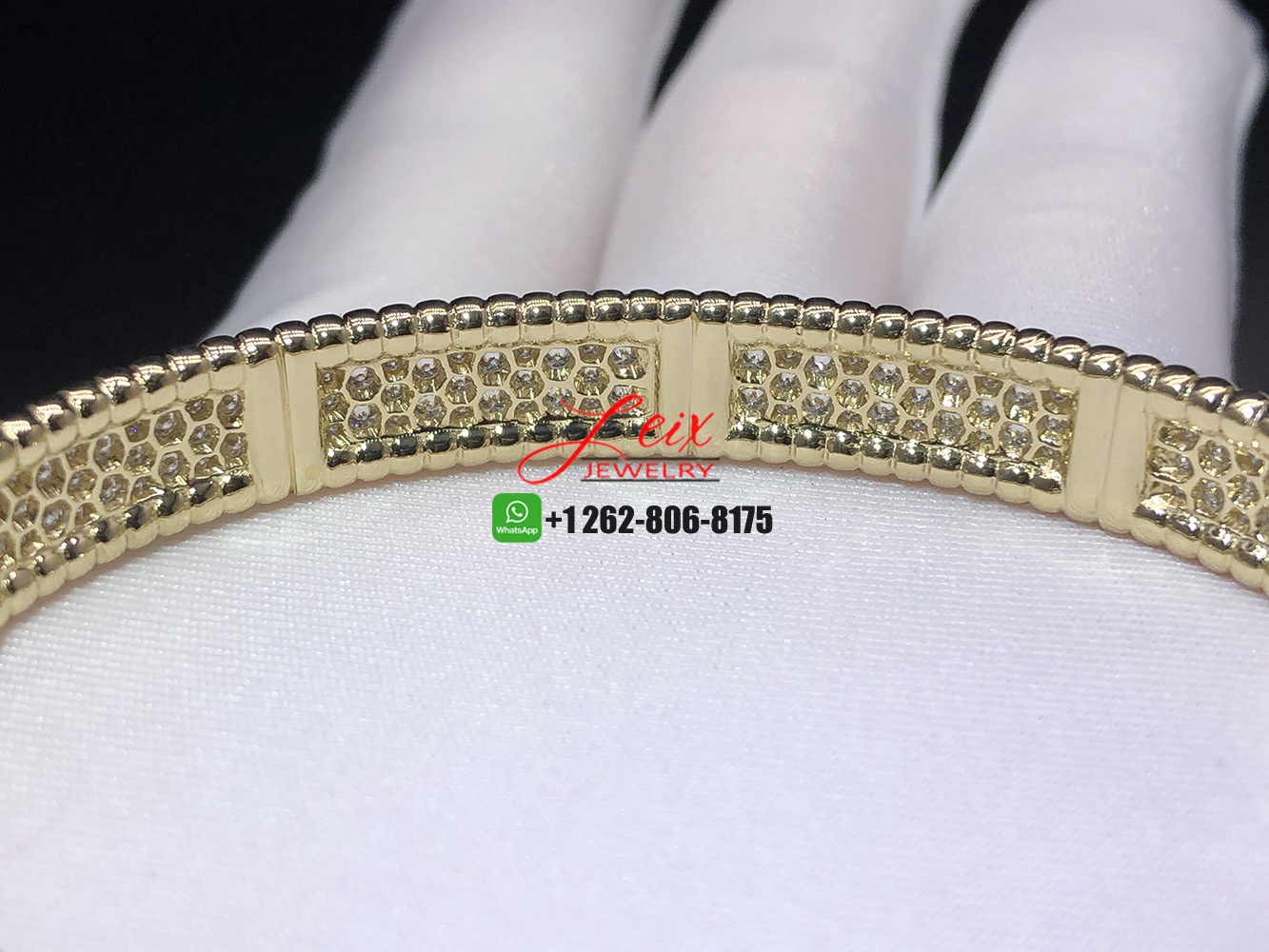 Van Cleef & Arpels Perlée Diamond 3-Row 18k Yellow Gold Medium Bracelet (1) Van Cleef & Arpels Perlée Diamond 3-Row 18k Yellow Gold Medium Bracelet