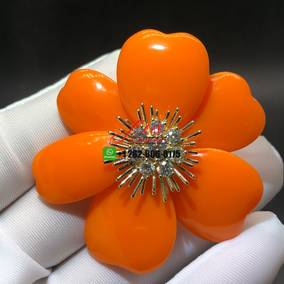 Van Cleef & Arpels Rose de Noel Coral 18k Yellow Gold 1.54ct Diamond Clip Brooch Van Cleef & Arpels Rose de Noel Coral 18k Yellow Gold 1.54ct Diamond Clip Brooch