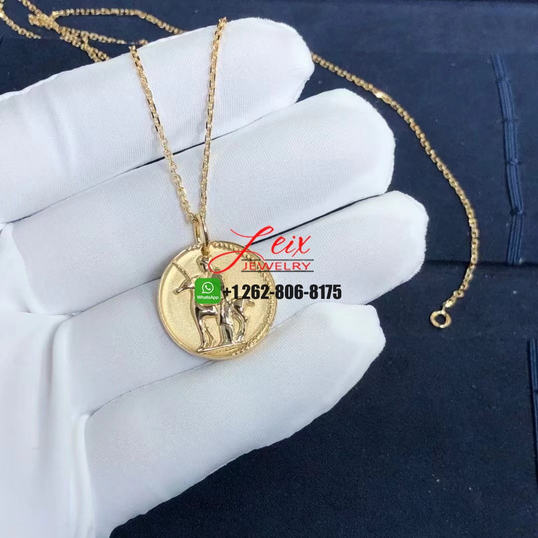 Van Cleef & Arpels Zodiaque Medal Virginis (Virgo) 18K Yellow Gold Pendant Necklace (3) Van Cleef & Arpels Zodiaque Medal Virginis (Virgo) 18K Yellow Gold Pendant Necklace