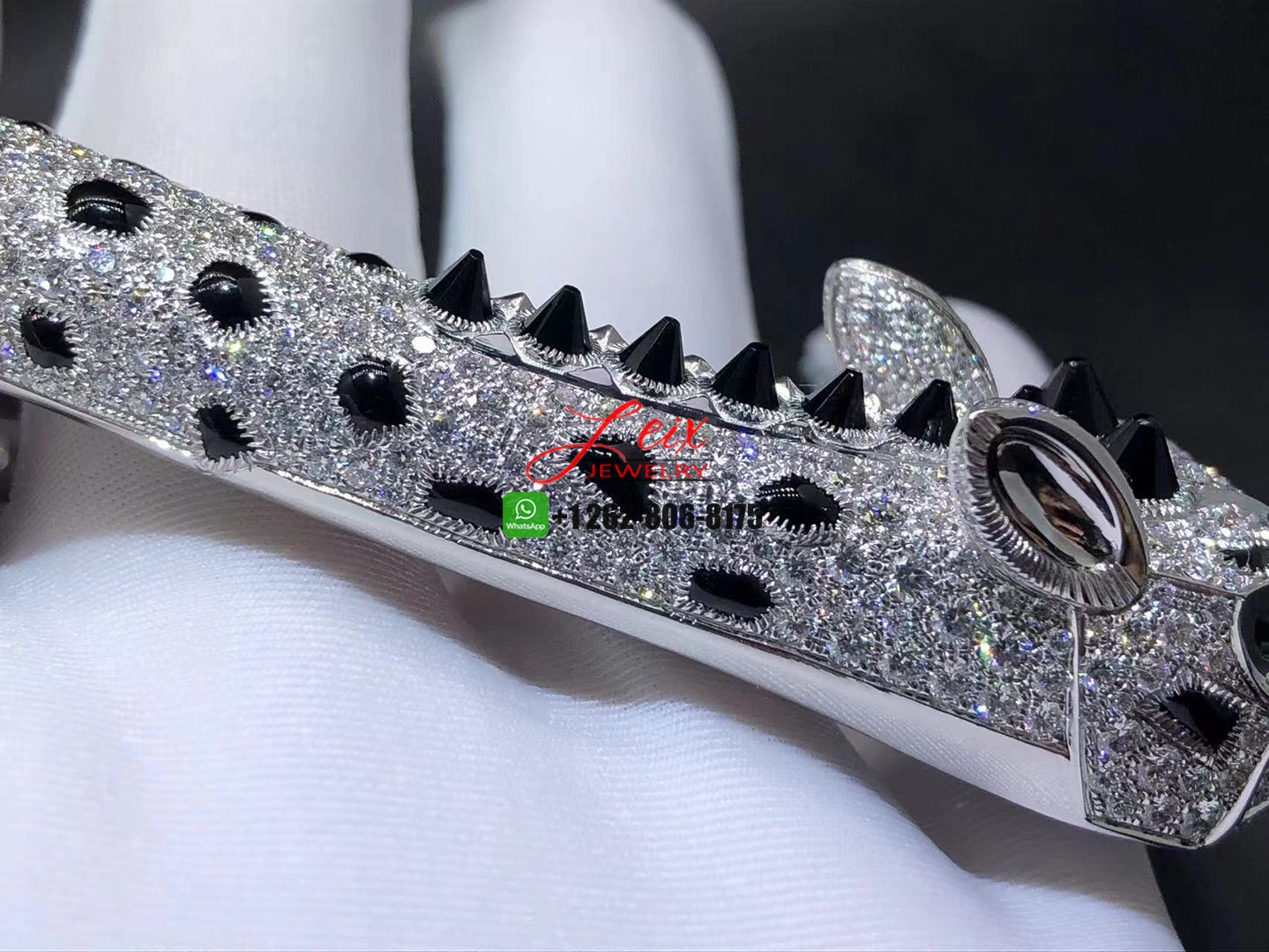 Cartier High Jewelry Indomptables de Cartier Tiger and Giraffe 18k White Gold Pave Diamond Onyx Necklace (7) Cartier High Jewelry Indomptables de Cartier Tiger and Giraffe 18k White Gold Pave Diamond Onyx Necklace