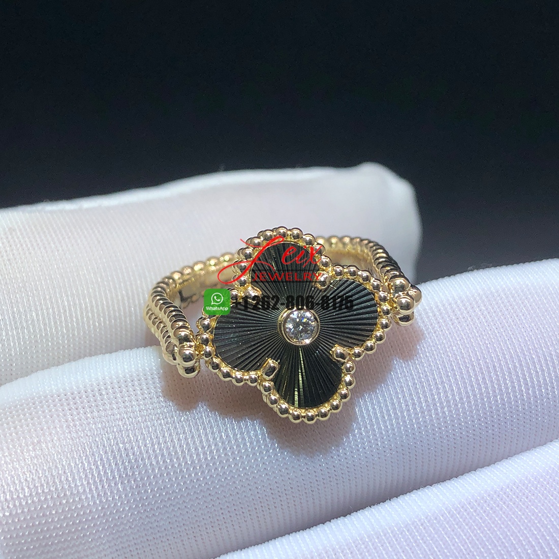 Van Cleef Vintage Alhambra Reversible Ring 18k Yellow Gold with Blue Agate, Guilloche Gold and Diamond (1)