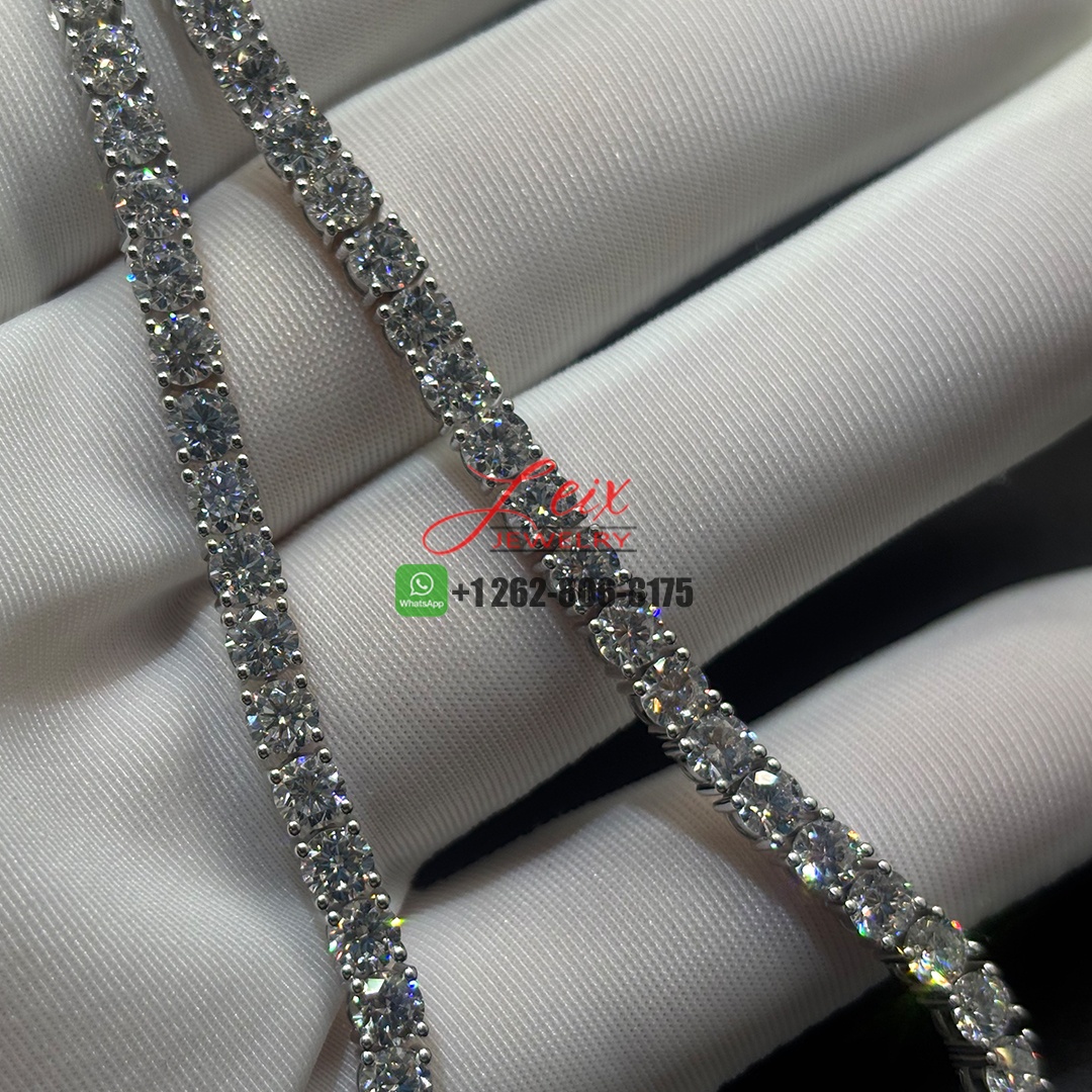 Cartier Essential Lines 18k White Gold 22.5ct Diamond Tennis Necklace (1)