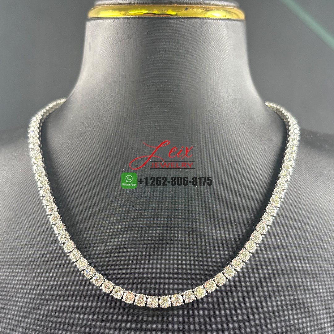 Cartier Essential Lines 18k White Gold 22.5ct Diamond Tennis Necklace