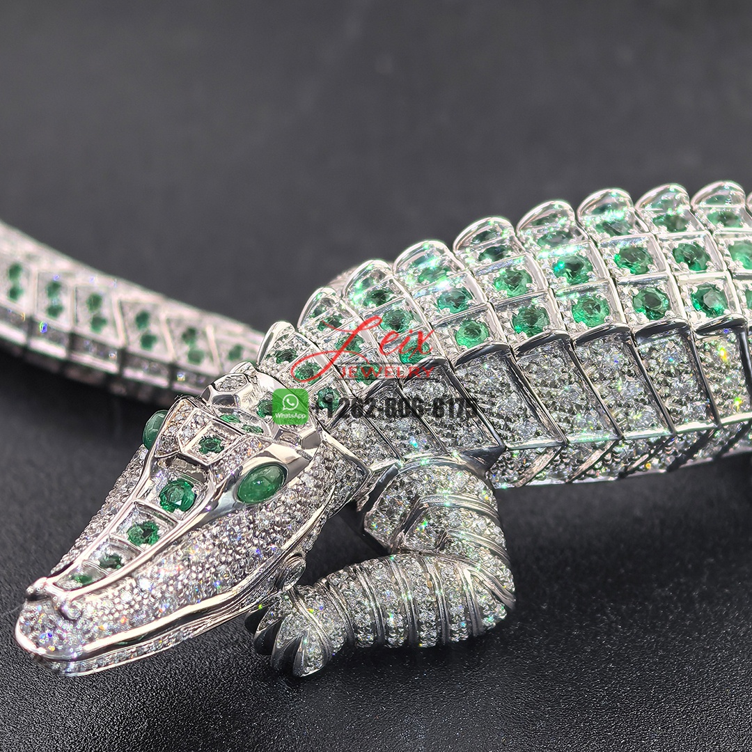 Cartier 18k White Gold Faune et Flore de Cartier Pave Diamonds and Emeralds High Jewelry Crocodile Necklace (11)